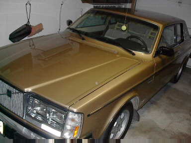 Volvo 262C Gold